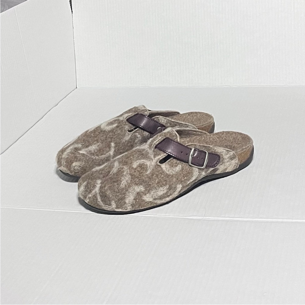 Dr. Andrew Weil Wool Clogs - Picture 3 of 12